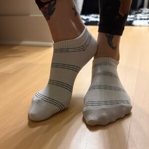 White and black ankle socks 🖤🤍